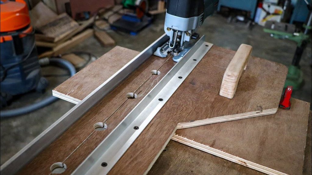 How to do Straight Cuts on 2x4 Lumber using Jigsaw